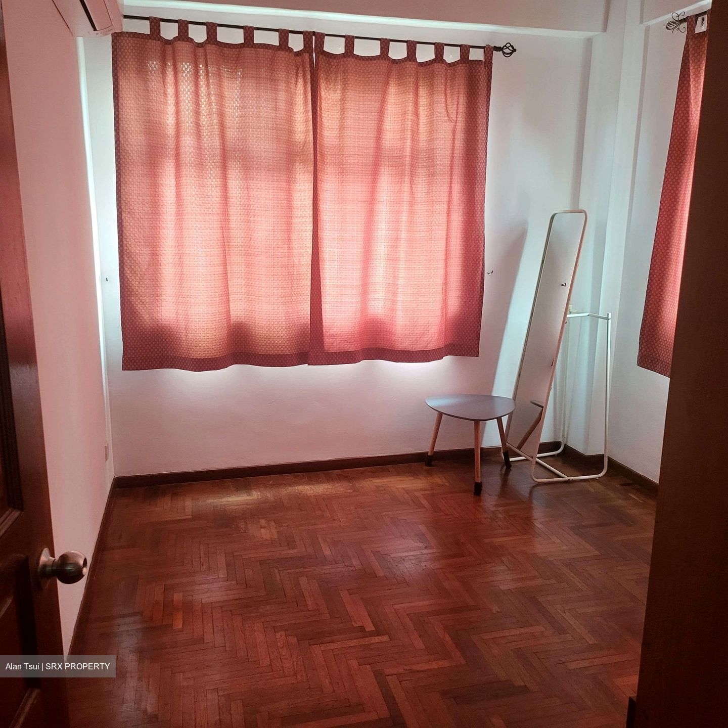 Boundary Road (D19), Terrace #569207711